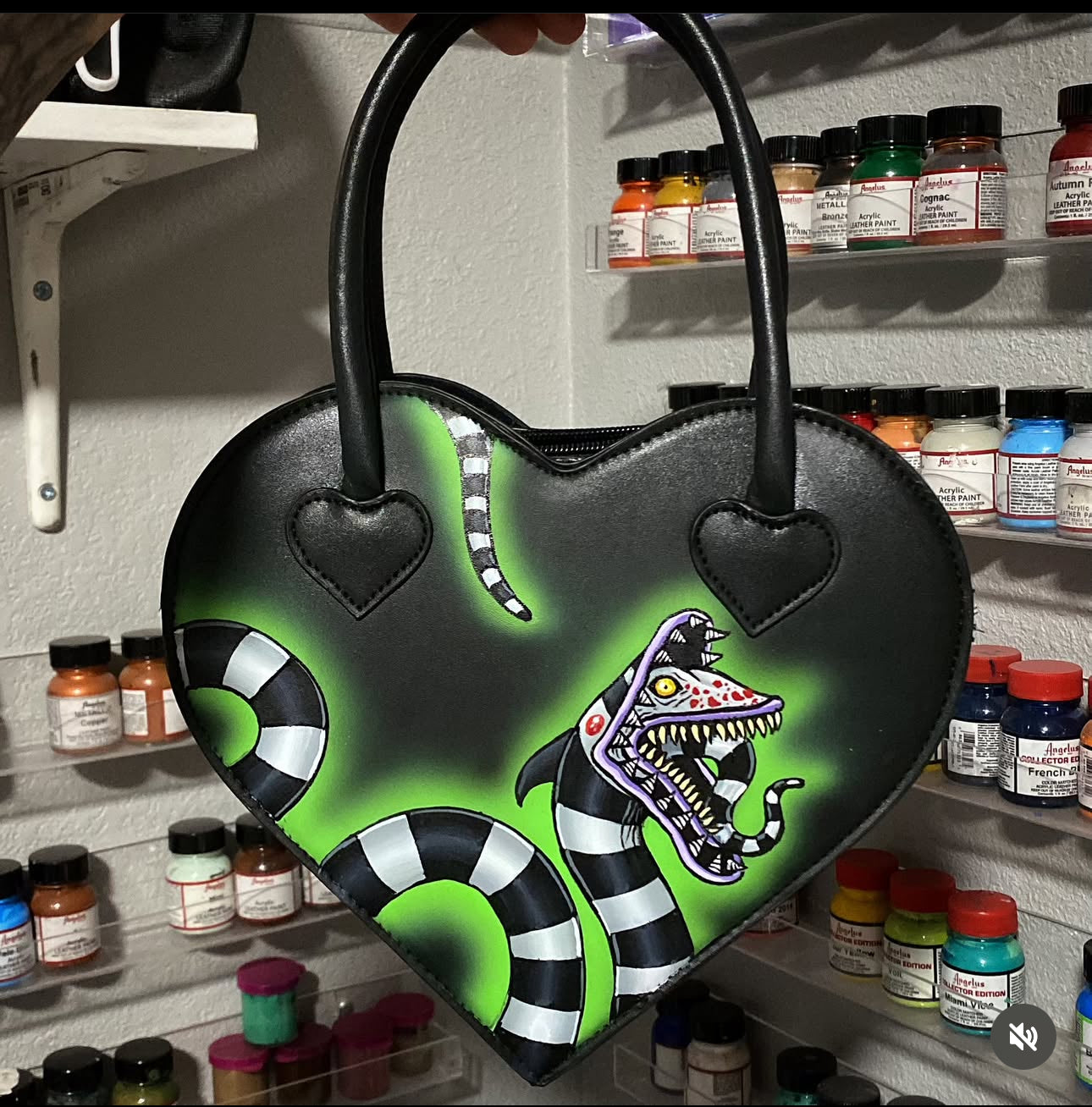 One sided BJ heart bag