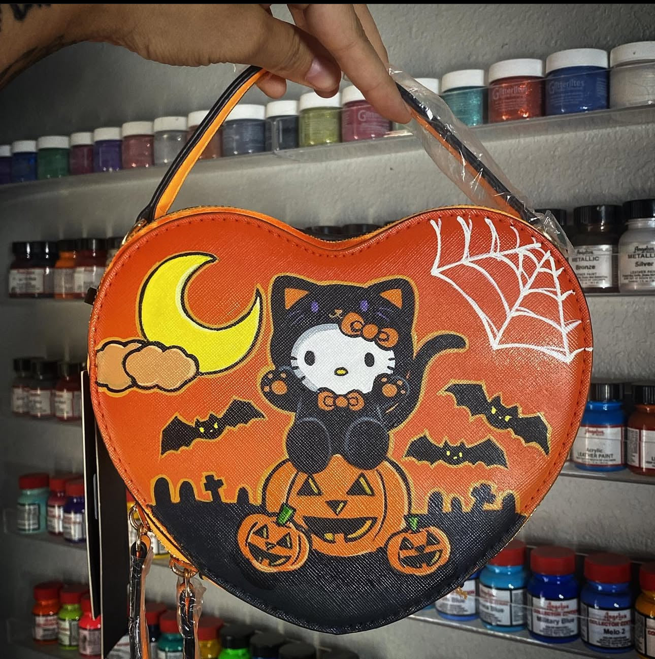 Hk Halloween cat