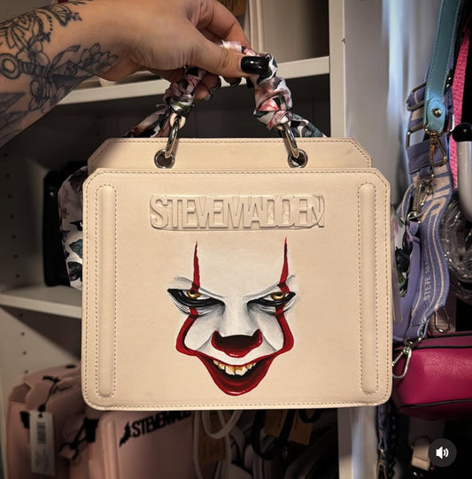 Clown purse !